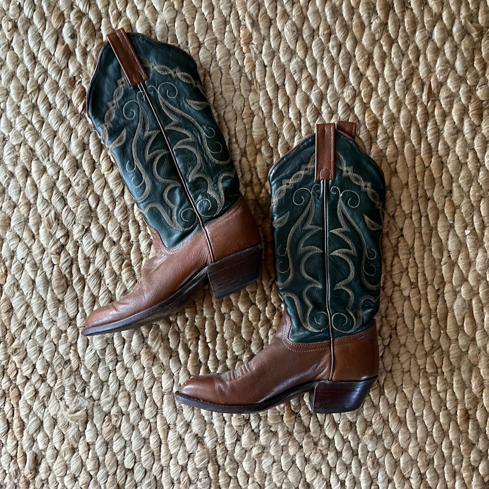 Vintage brown and green cowboy boots size 6 LAST CALL